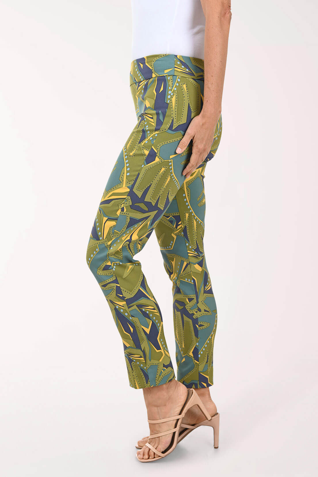 Green Abstract Pull-On Ankle Pant