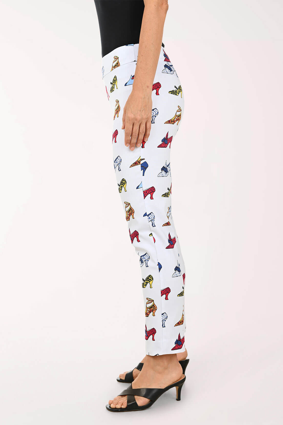 Heels Pull-On Ankle Pant