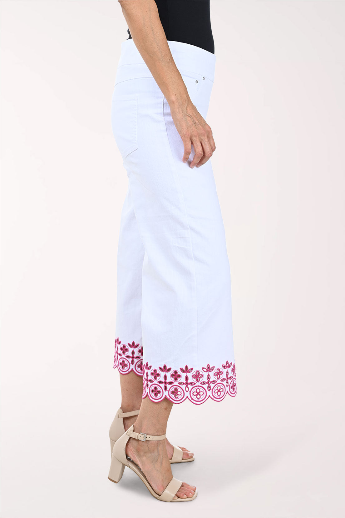 Hothouse Floral Embroidered Denim Crop Pant